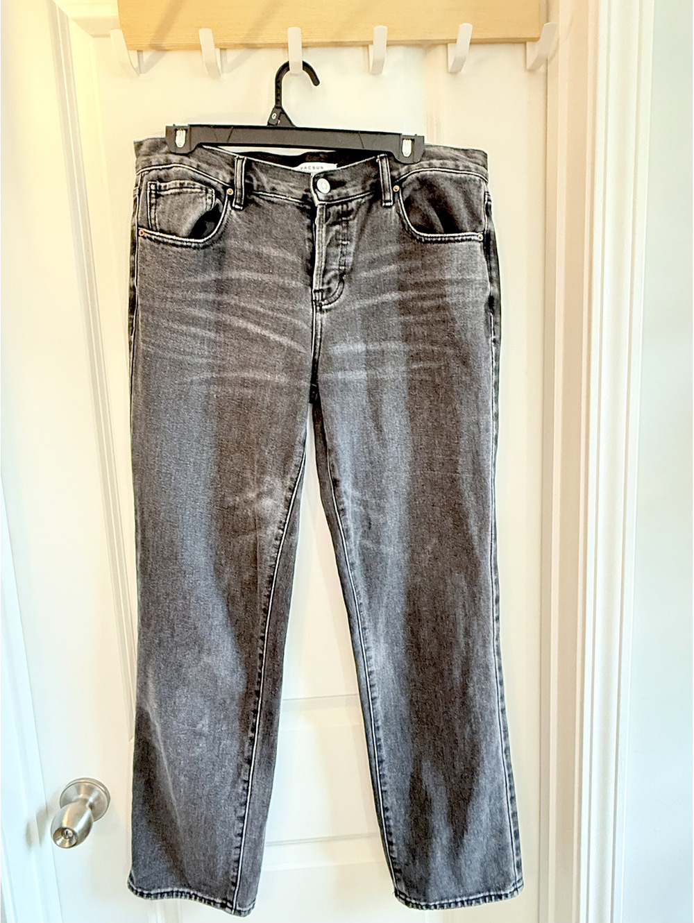 PacSun Low Rise Straight Leg Jeans | Washed Black Denim | Women's Size 29